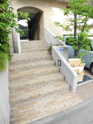 【エントランス】 | ランブラス二条御幸町