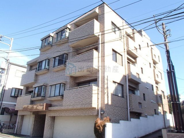 新宿区西落合１丁目の賃貸マンションの外観