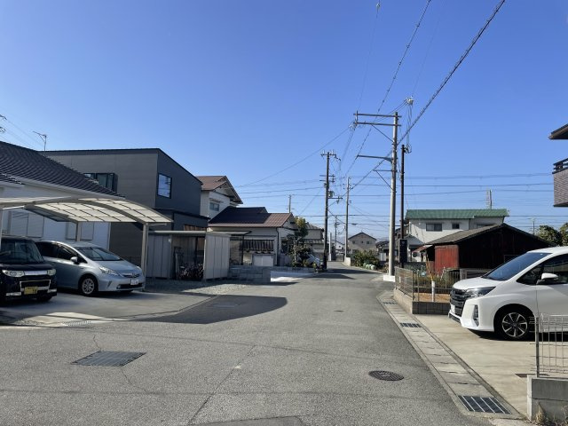 Ｅｎｓｏｌｅｉｌｌｅの駐車場