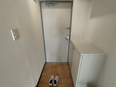 【玄関】 | ウエストフォーレスト