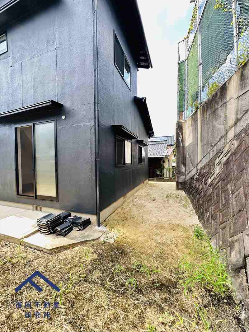 糟屋郡宇美町原田4丁目の前面道路含む現地写真