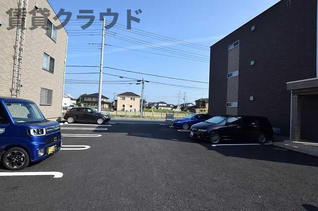 アビタシオン・Ｄの駐車場|カースペースがあります