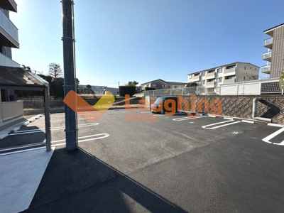 【駐車場】 | アルカンジュ東合川 | 車をお持ちの方に嬉しい駐車場付きの物件です