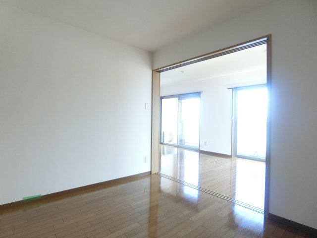 iマンションの洋室|イメージ505号室の写真