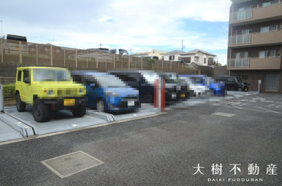 【駐車場】 | ペット飼育可　シュロス海老名かしわ台　４階２SLDK　リフォーム済み　【仲介手数料無料】