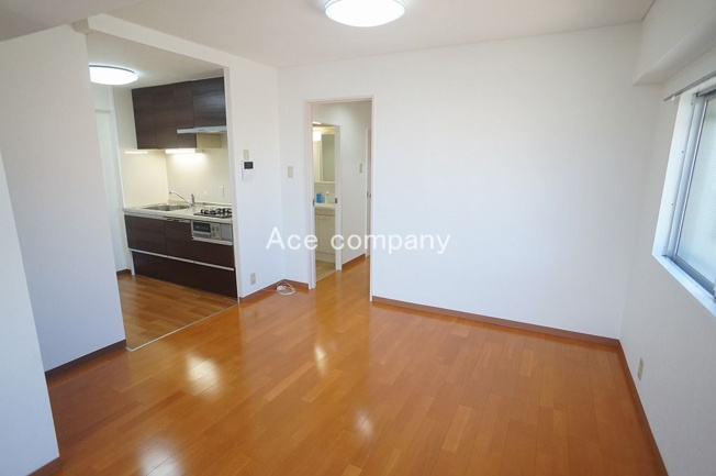 【居間・リビング】 | 朝日プラザ北田辺 | 【LDK：約14帖】