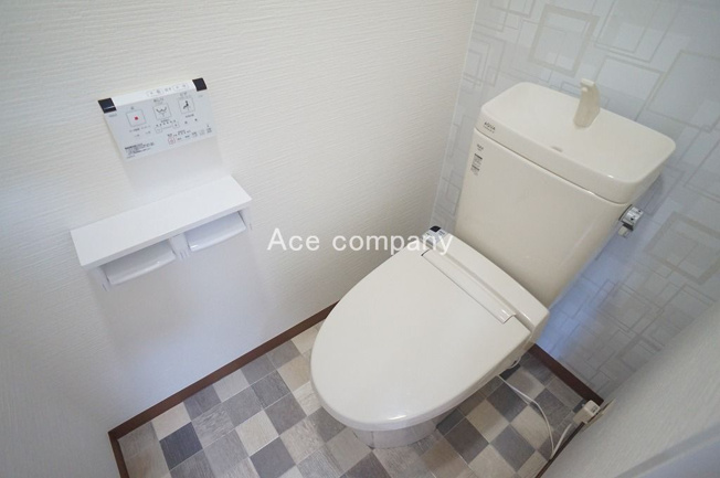 【トイレ】 | 朝日プラザ北田辺 | 【シャワートイレ☆】ドア交換・床CF張替え済みです☆