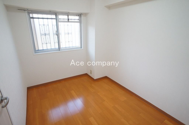 【子供部屋】 | 朝日プラザ北田辺 | 【洋室4帖】