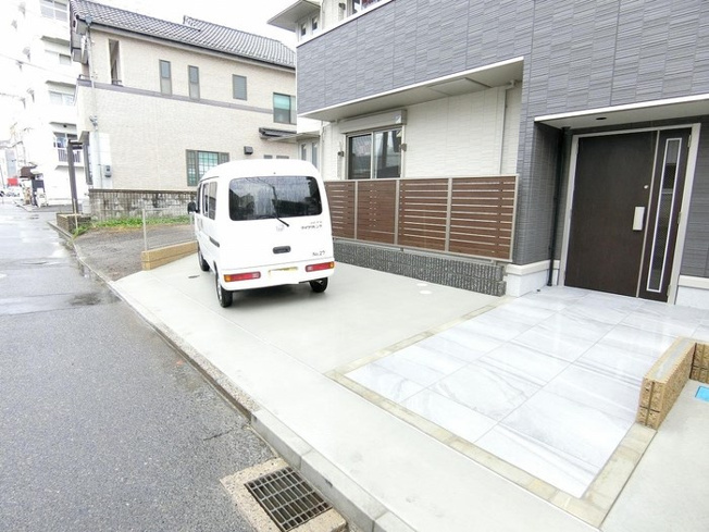 【駐車場】シャルール