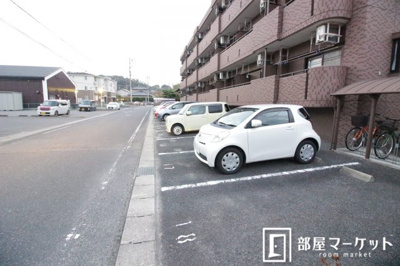 【駐車場】 | リーパス・カーネ | 同型タイプ