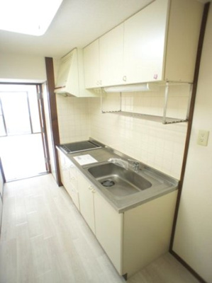 【キッチン】 | タワーレジデンシア鹿沼 | システムキッチンのIHコンロ付きです♪