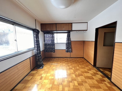 【居間・リビング】 | 井上一戸建