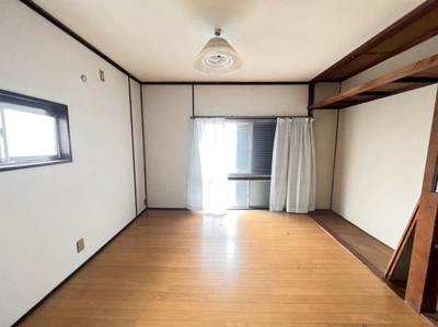 【居間・リビング】 | 井上一戸建