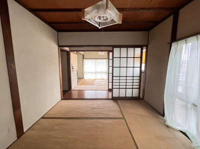 【居間・リビング】 | 井上一戸建