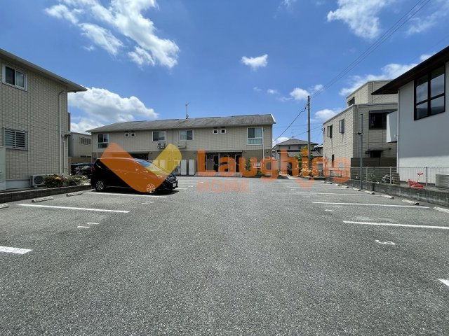 ディアコート合川 B棟の駐車場|駐車場完備です