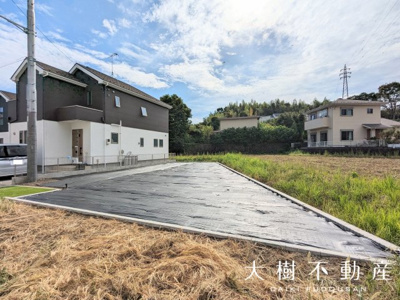 【外観】 | 鶴巻温泉駅まで徒歩3分！！平坦なアプローチで通勤・通学が楽々♪ | 建築条件はございませんのでお好きなハウスメーカーでご検討下さい♪
