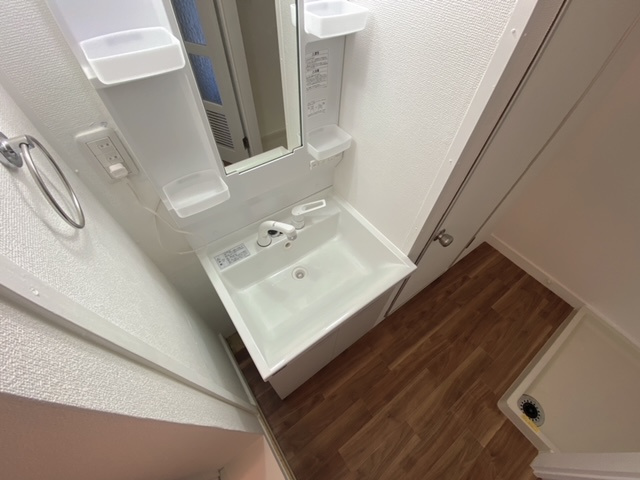 ヴィラナリー千代田1号棟の独立洗面台|同物件別部屋