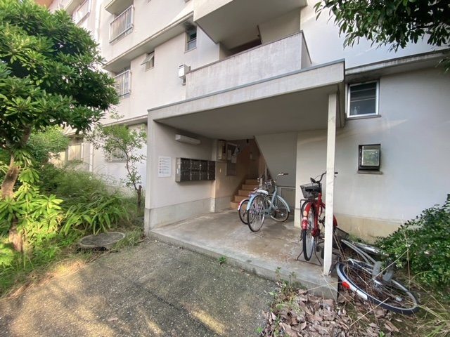 ヴィラナリー千代田1号棟の庭