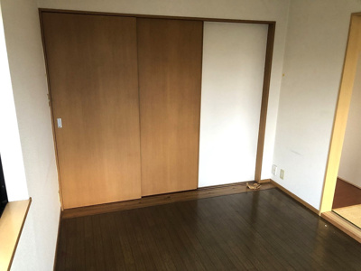 【寝室】 | メゾン・エトワール