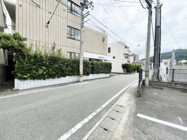 サンクレール沙羅の周辺