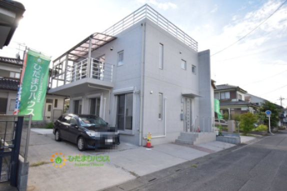 鴻巣市幸町　中古一戸建ての外観