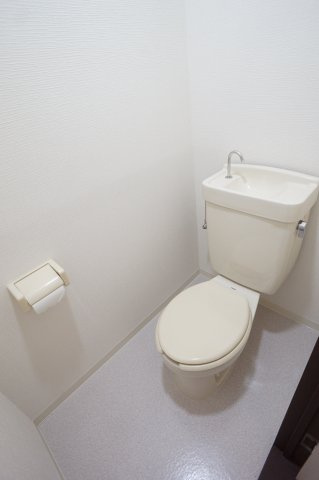 KODAヒルズ津田沼のトイレ|落ち着いたトイレです。（別のお部屋の写真です）