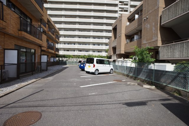 KODAヒルズ津田沼の駐車場|（別のお部屋の写真です）