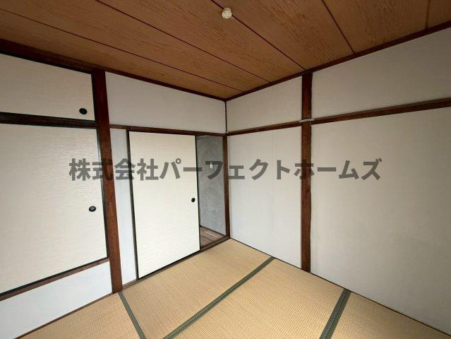 高倉1丁目テラスハウス　賃貸の和室|畳の上でゆっくりとくつろげる和室です
