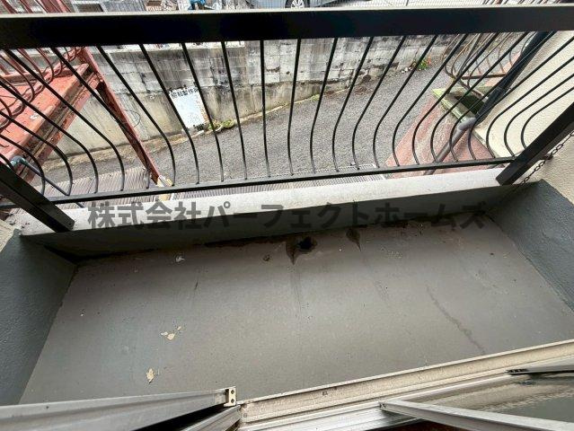 高倉1丁目テラスハウス　賃貸のバルコニー|開放的で明るい空間を演出してくれるバルコニーです