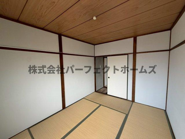 高倉1丁目テラスハウス　賃貸の和室|和室ならではの温かな和の空間で寛ぎの時間を過ごせます