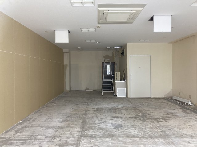 亀山ビル100の内装