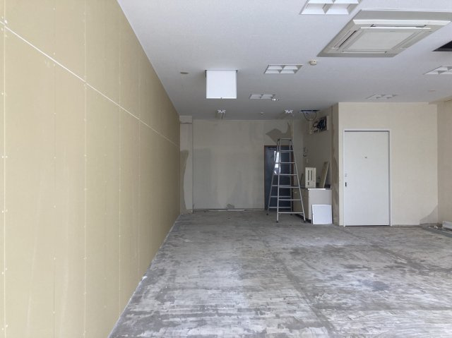 亀山ビル100の内装