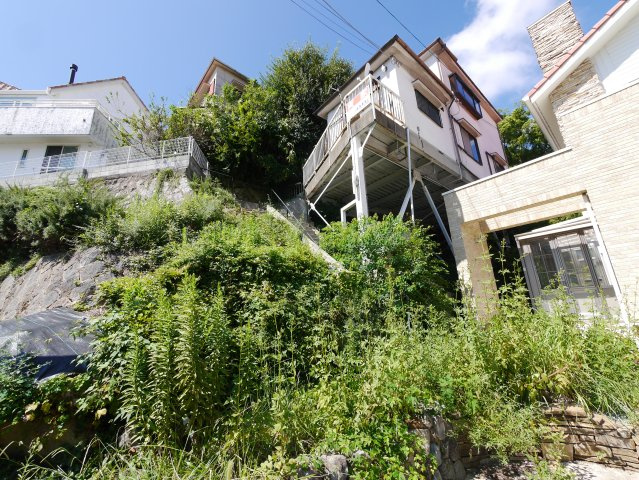 会下山町1丁目戸建の外観