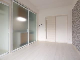 【居間・リビング】 | MGA城内 | 【即日案内可能】現地待ち合わせでも対応可能です。お部屋を気に入って頂ければ、当社特別価格をご提示しますので是非ご検討下さい♪