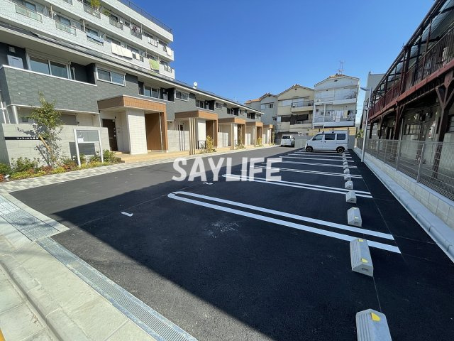 ファミールD希Ⅲの駐車場