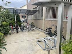 薬円台壱番館　Aの駐車場|駐輪場