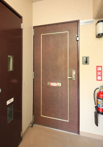 フォルビテッツァ美浜の玄関