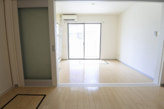 【洋室】 | NORTH VILLAGE参番館