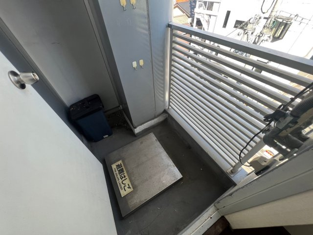 ツムギビルのバルコニー