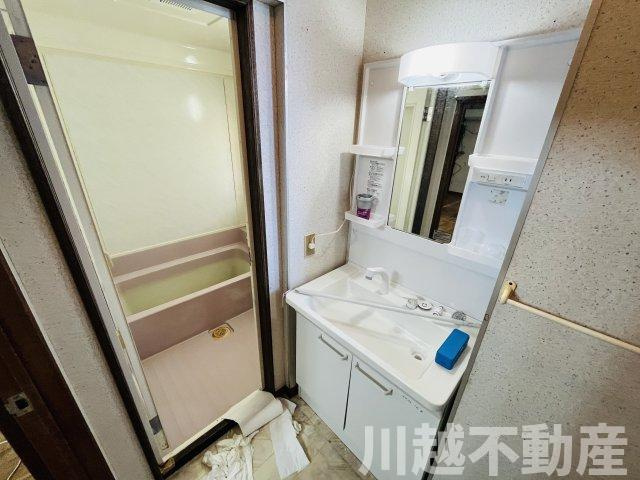 中2階のあるゆったり４LDKの独立洗面台|独立洗面台で身支度をすべて済ませてしまいましょう