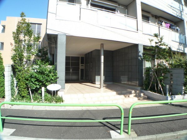 クレールメゾンのその他共用部分|エントランスの様子