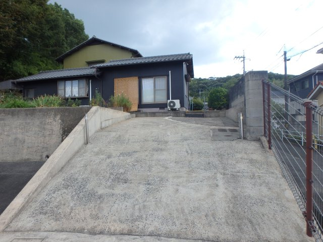 栗坂 中古住宅の外観