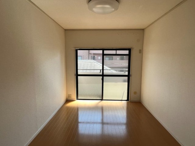 【洋室】 | パレファミーユ