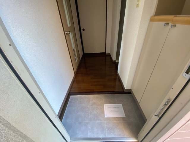 タウニィ神田の玄関