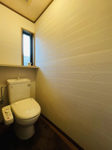 【トイレ】 | たつの市揖保川町馬場 中古戸建 | 1Fトイレです