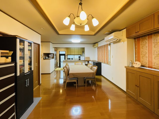 【居間・リビング】 | たつの市揖保川町馬場 中古戸建 | おしゃれなリビングです