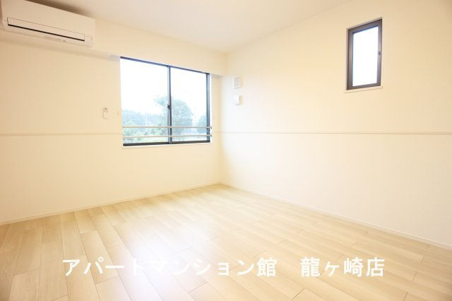 ポスト　フォルトナートＡの内装