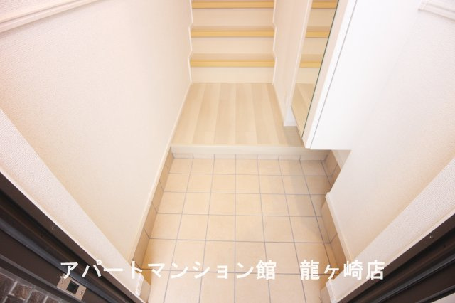 ポスト　フォルトナートＡの玄関