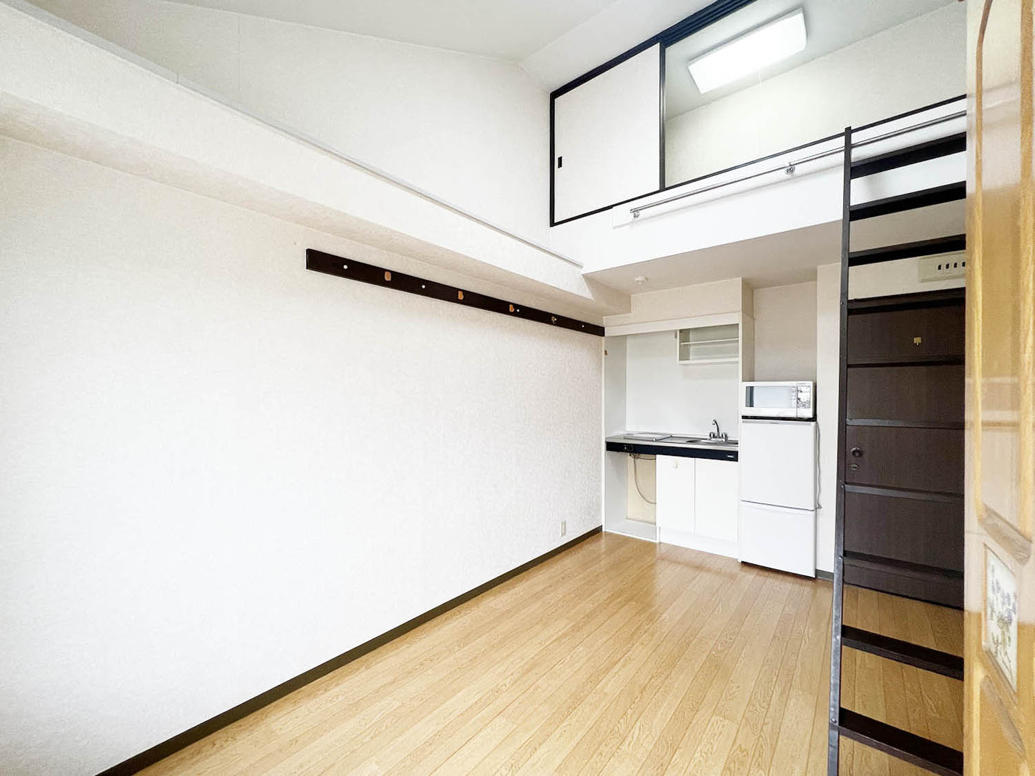 ジュネス武庫川の内装|入居中のため、別のお部屋の写真です。