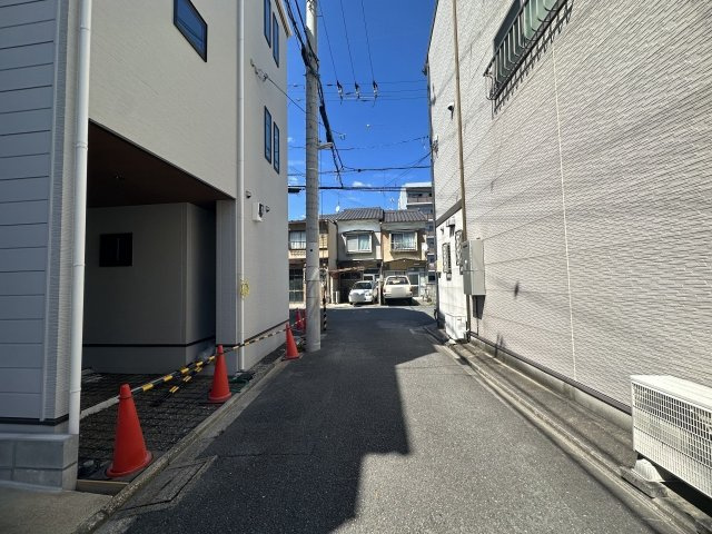 西ノ京右馬寮町2号地の前面道路含む現地写真